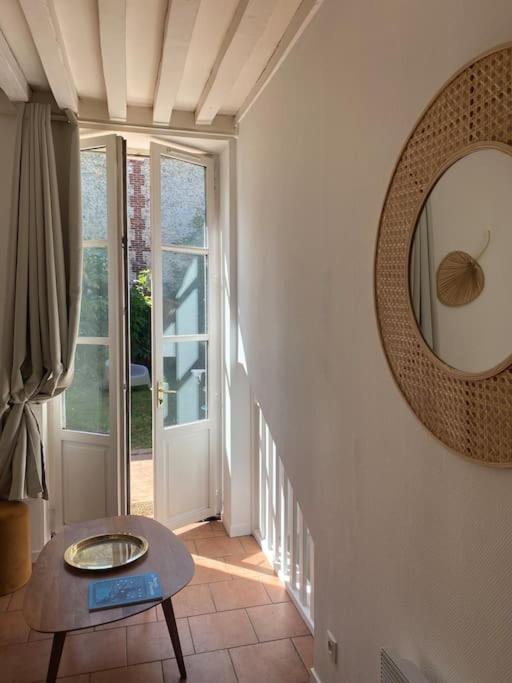Loft/Jardin Et Parking : Le Petit Clos Bourdet Honfleur Exterior photo