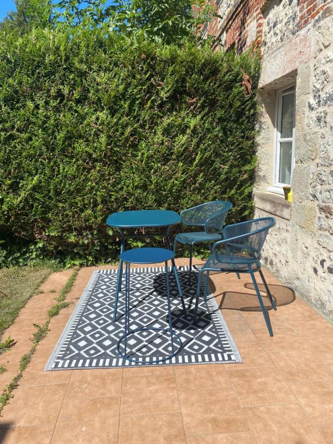 Loft/Jardin Et Parking : Le Petit Clos Bourdet Honfleur Exterior photo